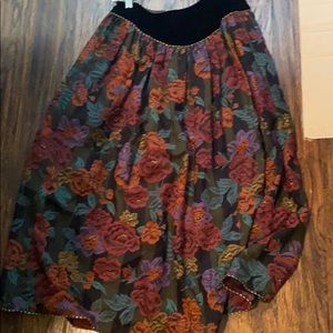 Oscar de la renta skirt and blouse